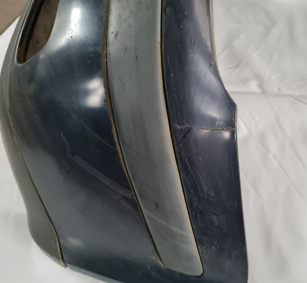 Priekšējais buferis priekš VW GOLF IV 1999 8 Priekšējais buferis priekš VW GOLF IV 1999