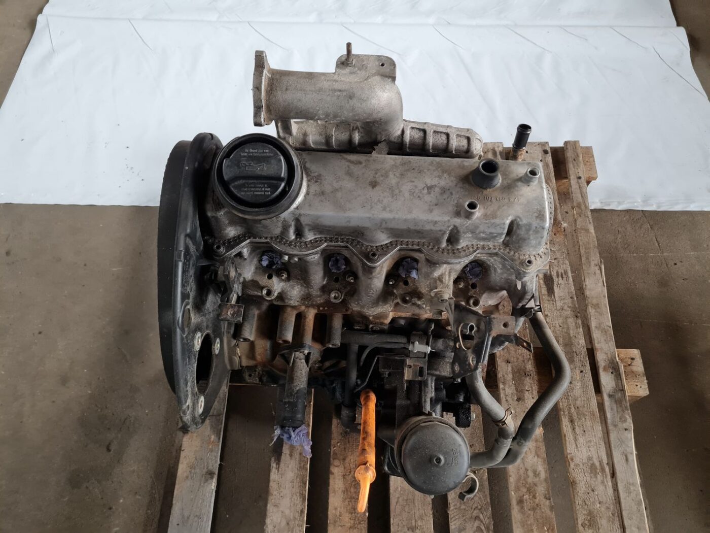 Dzinējs priekš VW GOLF IV 1999 8 Dzinējs priekš VW GOLF IV 1999