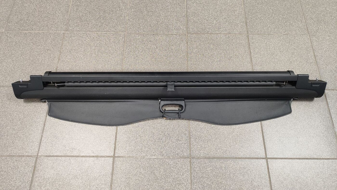 Bagāžnieka žalūzija priekš BMW 320D E46 2004 TOURING 2 Bagāžnieka žalūzija priekš BMW 320D E46 2004 TOURING