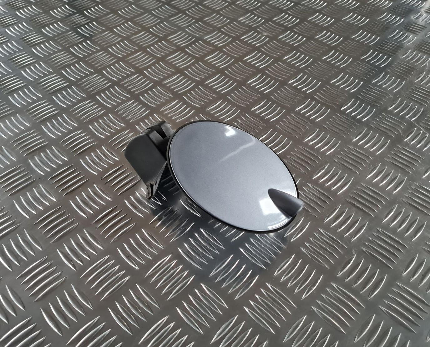 Degvielas tvertnes vāks priekš OPEL MERIVA 2004