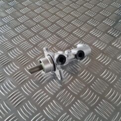 Bremžu pastiprinātāja galvenais cilindrs priekš OPEL MERIVA 2004