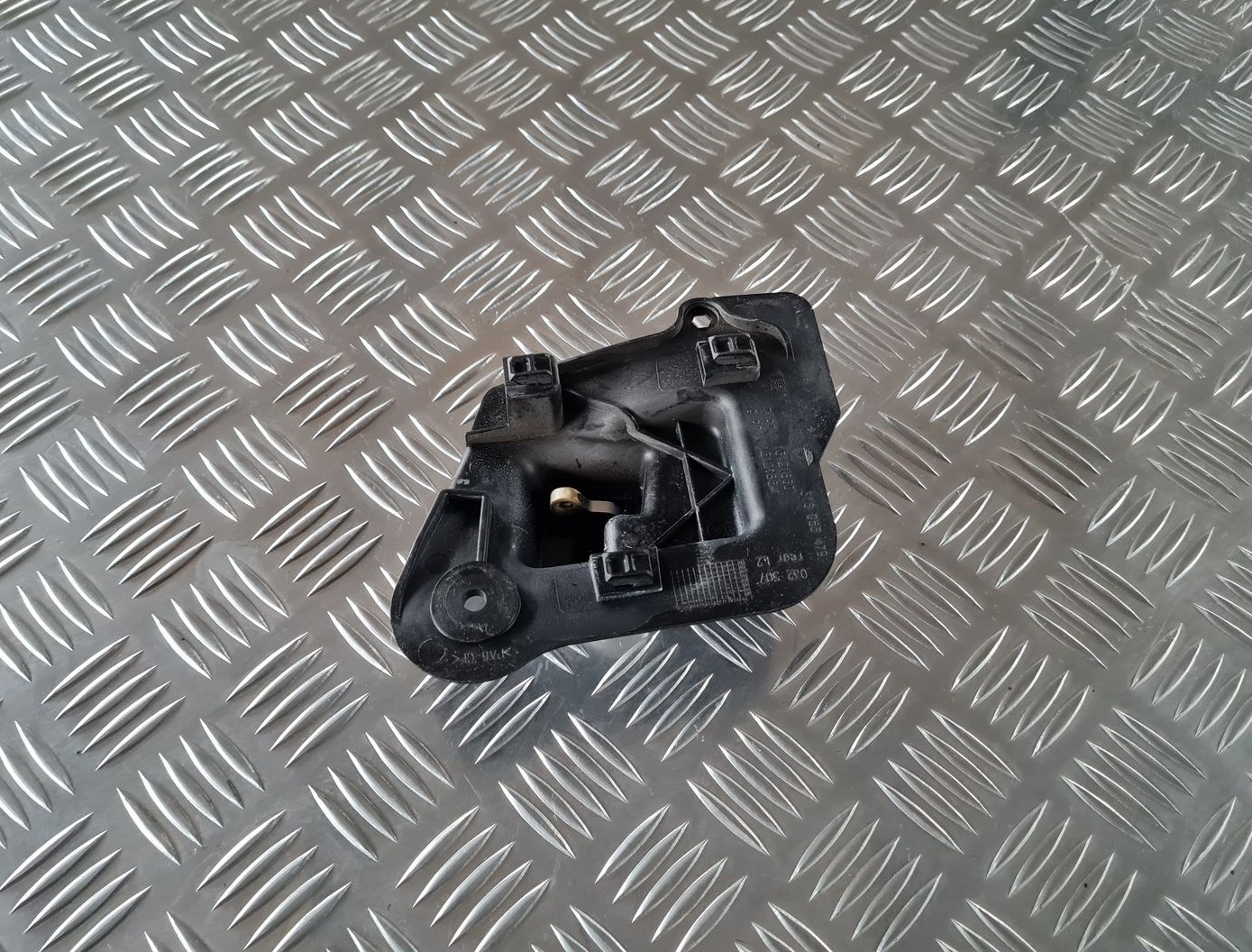 Salona durvju rokturis, aizmugures kreisais priekš OPEL MERIVA 2004