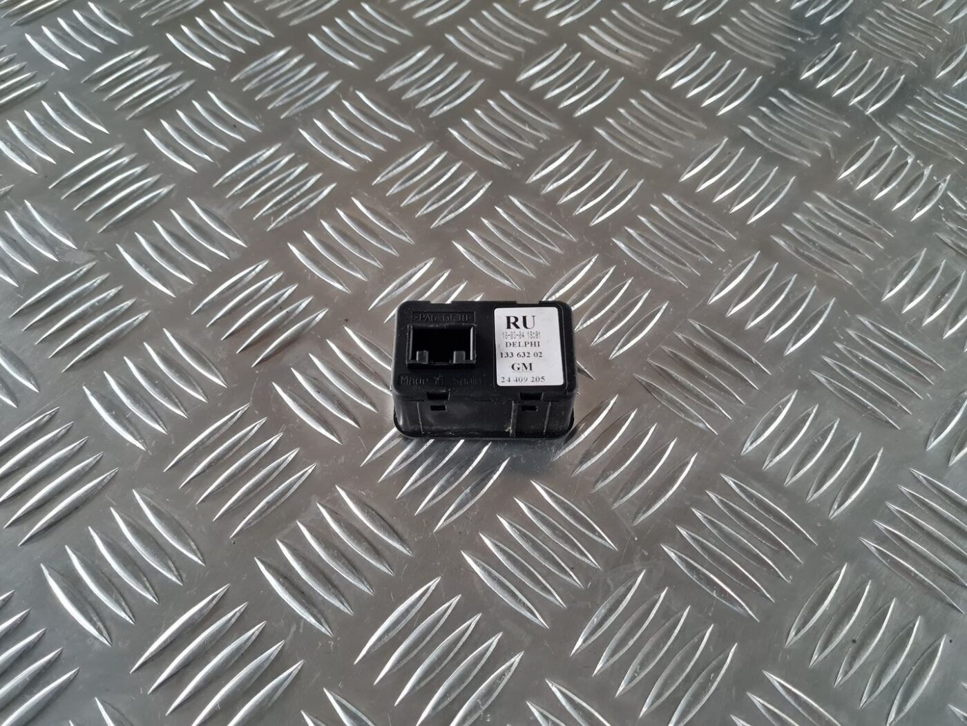 Stikla pacelšanas poga priekš OPEL MERIVA 2004 2 Stikla pacelšanas poga priekš OPEL MERIVA 2004