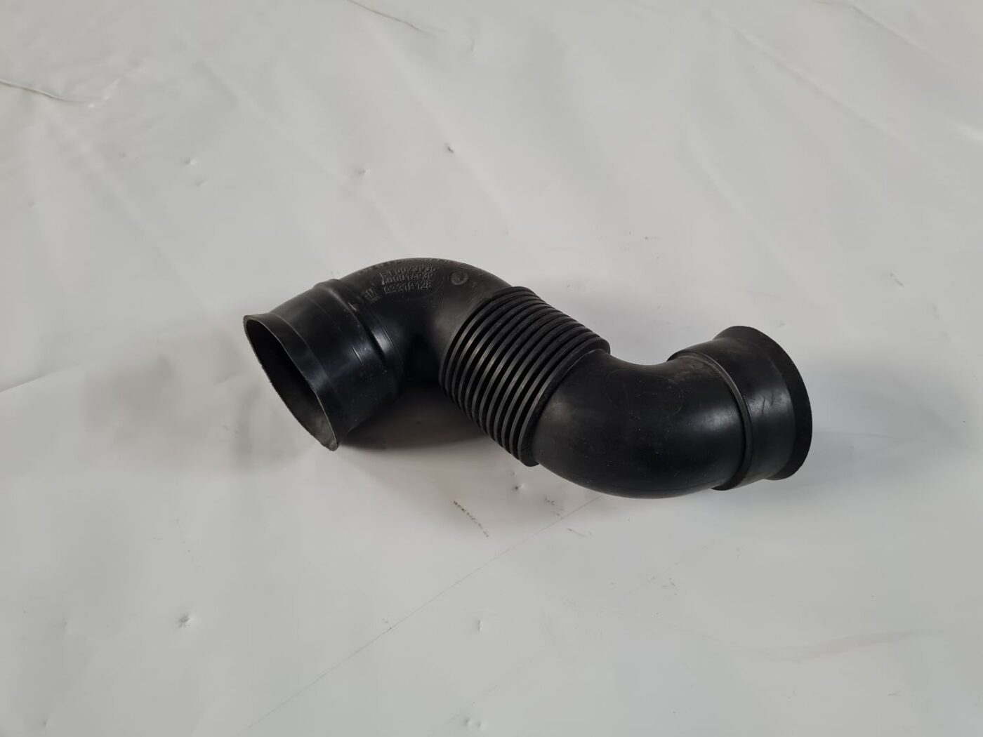 Gaisa filtra korpusa caurule priekš OPEL MERIVA 2004 1 Gaisa filtra korpusa caurule priekš OPEL MERIVA 2004