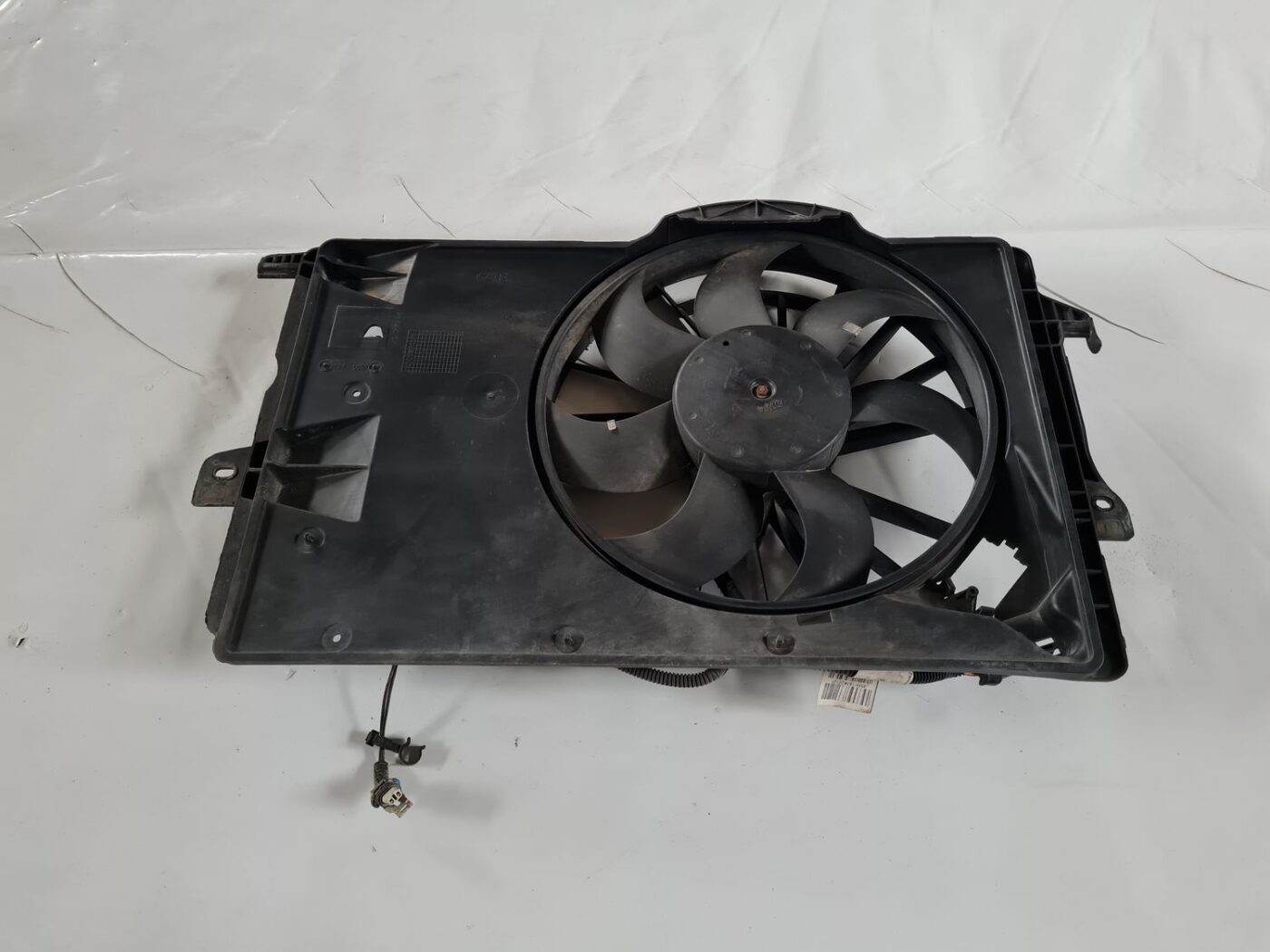 Dzesēšanas radiatora ventilators priekš OPEL MERIVA 2004