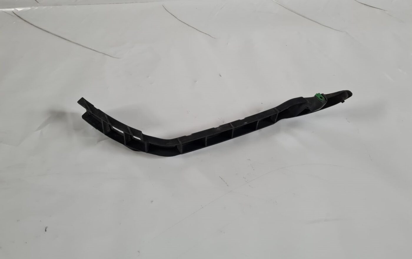 Aizmugurēja bufera kronšteins priekš OPEL MERIVA 2004 1 Aizmugurēja bufera kronšteins priekš OPEL MERIVA 2004