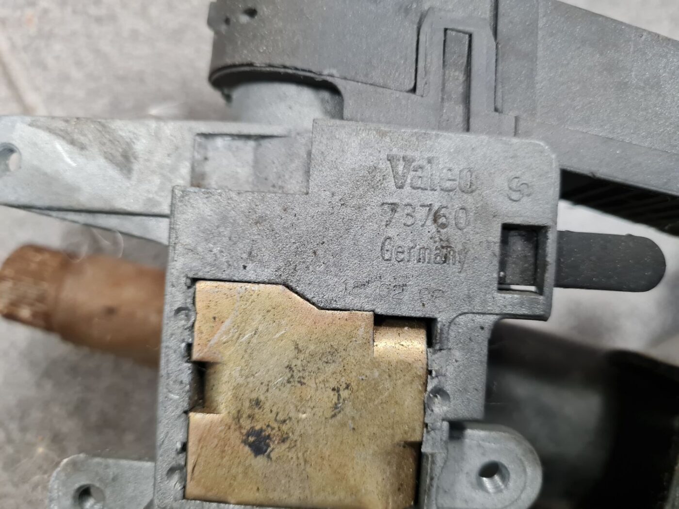 Stūres statne priekš VOLVO V70 2002 SILVER 12 Stūres statne priekš VOLVO V70 2002 SILVER