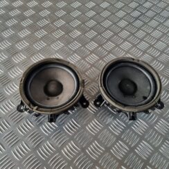 Durvju skaļrunis, apakšā priekš VOLVO S80 2007 Black