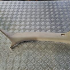 Priekšējas salona statnes apdare priekš VOLVO S80 2007 Black