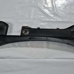 Vējstikla uzlikas (deflektora) režģis priekš VOLVO S80 2007 Black