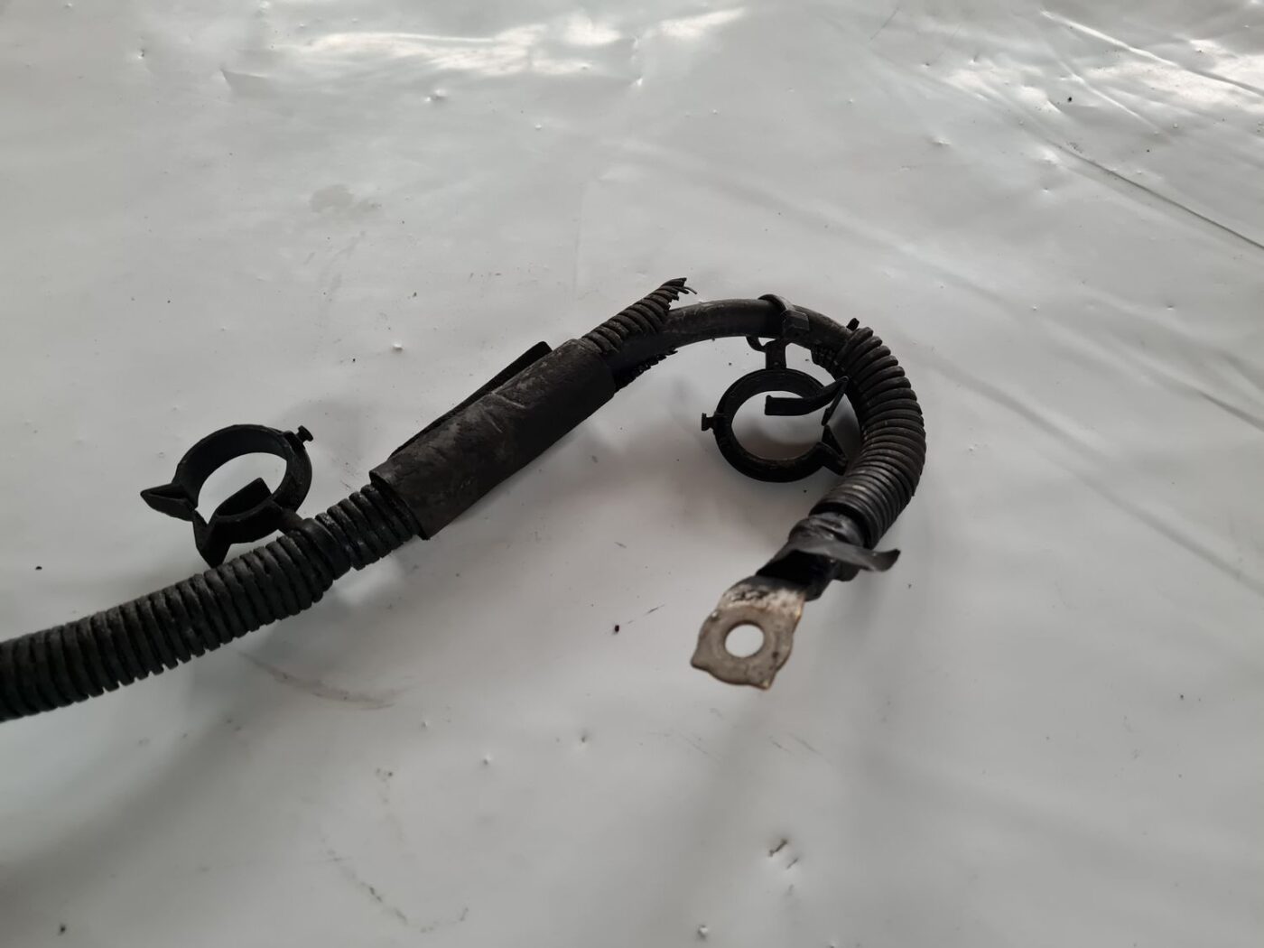 Negatīvais elektrovads priekš VOLVO S80 2007 Black 2 Negatīvais elektrovads priekš VOLVO S80 2007 Black