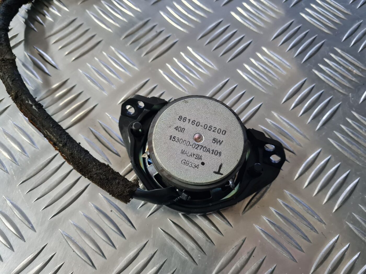 Mērinstrumentu paneļa skaļrunis priekš TOYOTA AVENSIS 2010 4 Mērinstrumentu paneļa skaļrunis priekš TOYOTA AVENSIS 2010