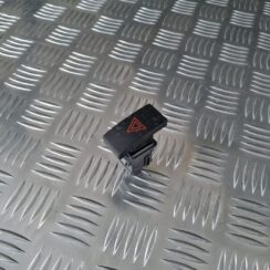 Trauksmes poga priekš TOYOTA AVENSIS 2010