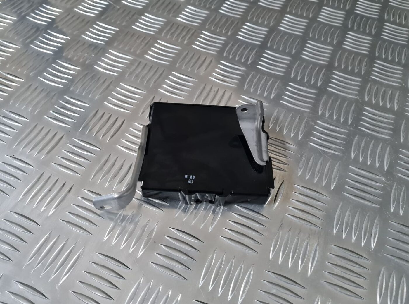 Jaudas vadības bloks priekš TOYOTA AVENSIS 2010 3 Jaudas vadības bloks priekš TOYOTA AVENSIS 2010