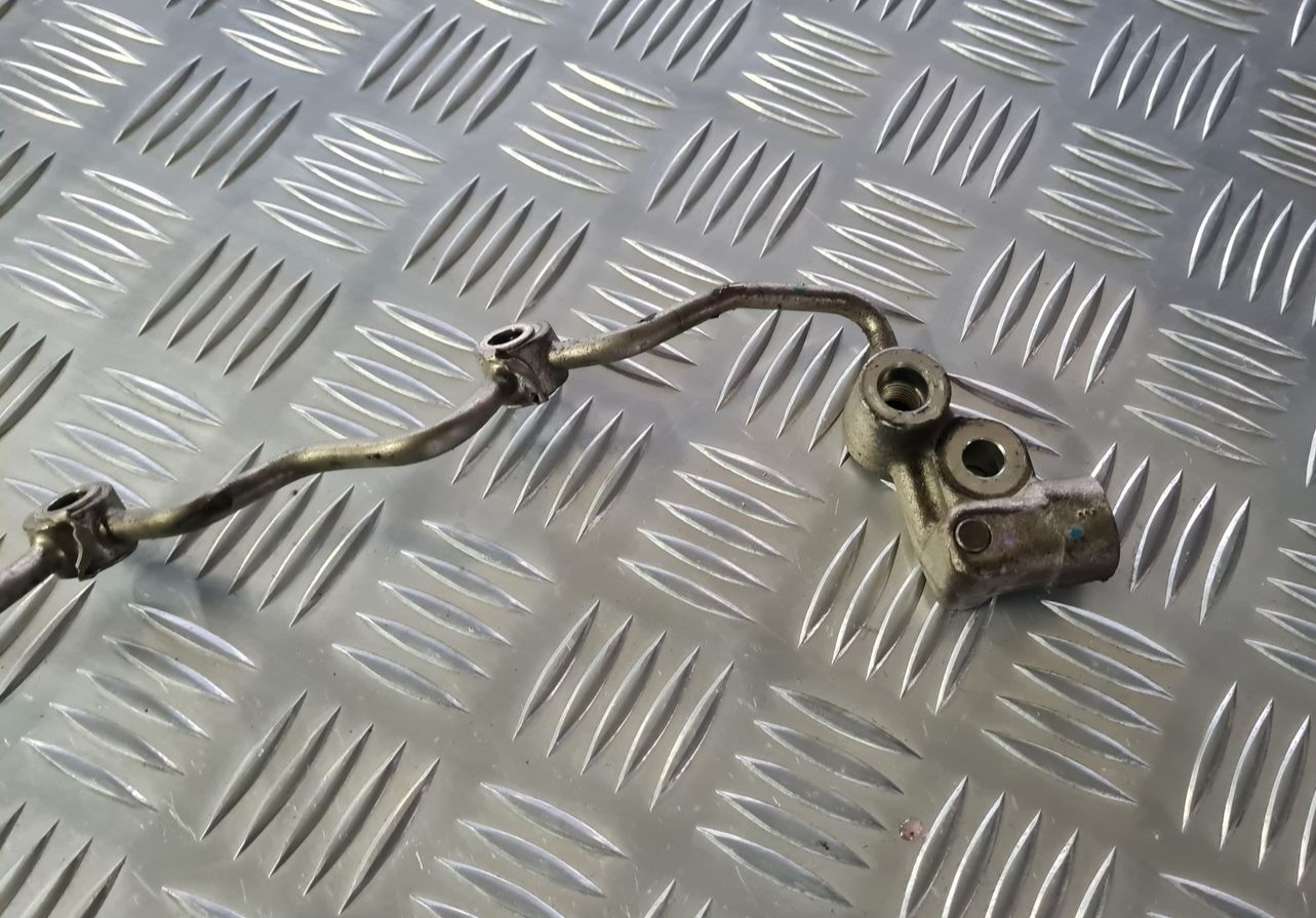 Degvielas atgriešanas caurule priekš TOYOTA AVENSIS 2010 3 Degvielas atgriešanas caurule priekš TOYOTA AVENSIS 2010