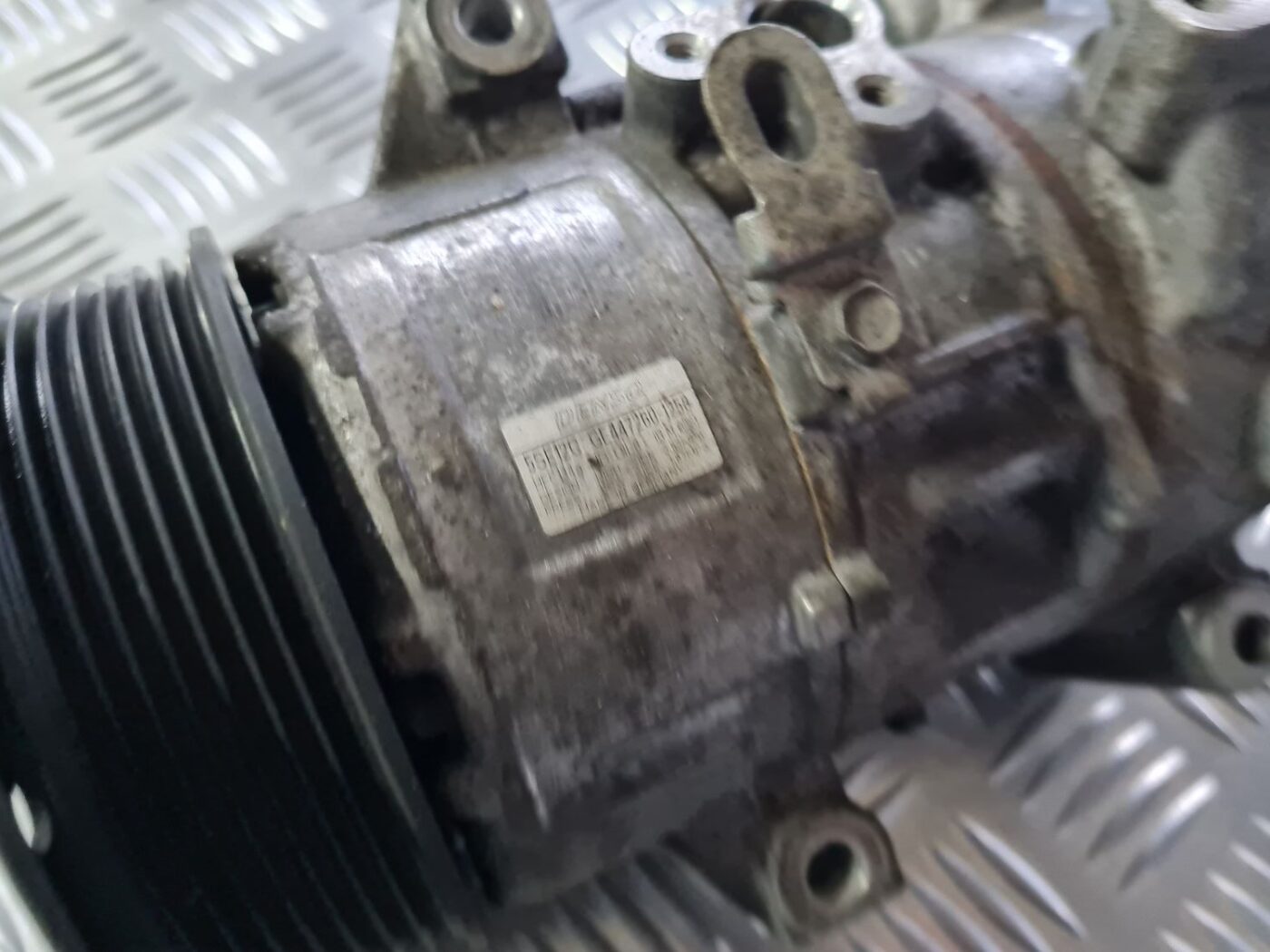 Gaisa kondicioniera kompresors priekš TOYOTA AVENSIS 2010