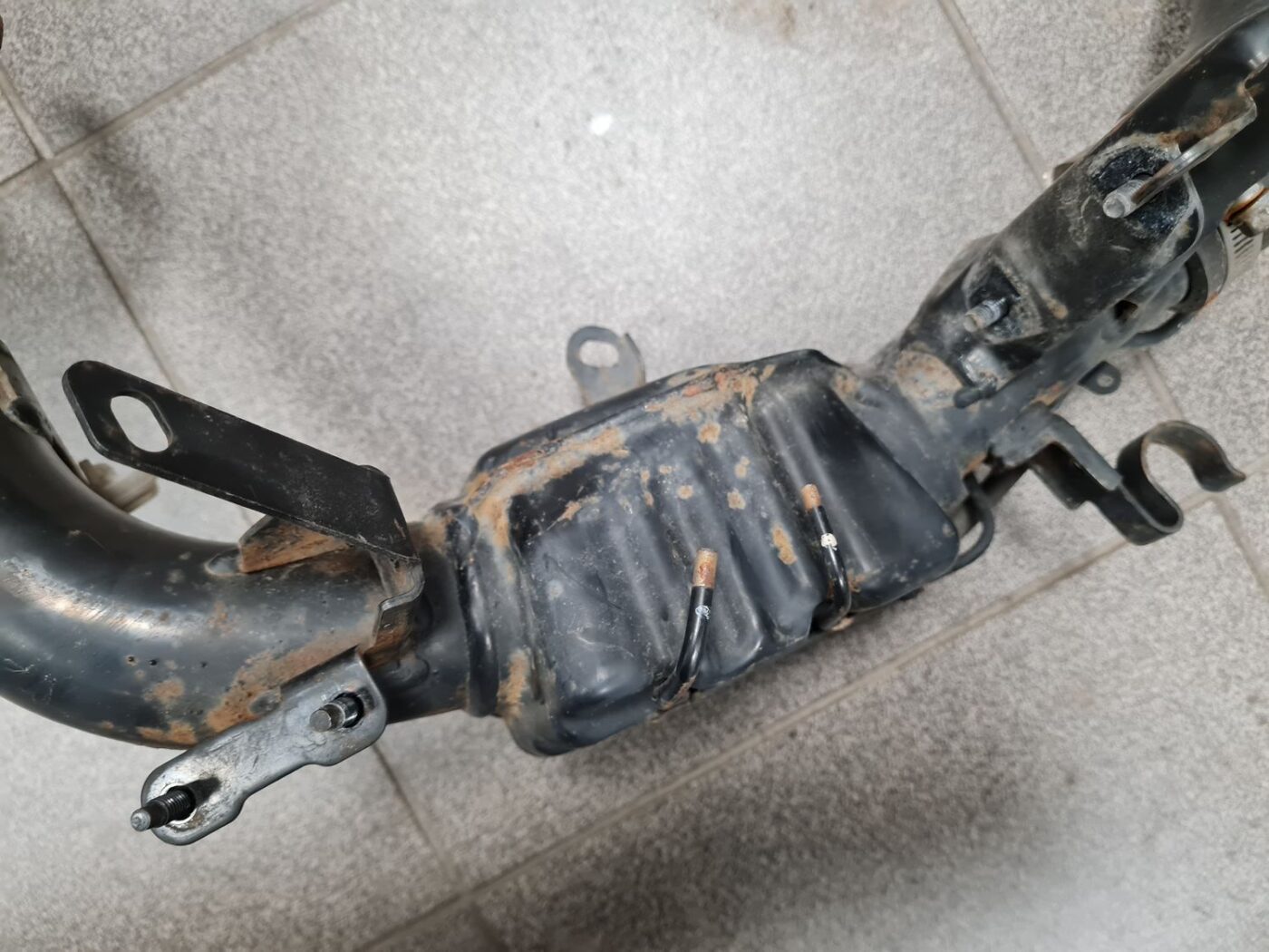 Interkulera caurule priekš TOYOTA COROLLA VERSO 2006 6 Interkulera caurule priekš TOYOTA COROLLA VERSO 2006