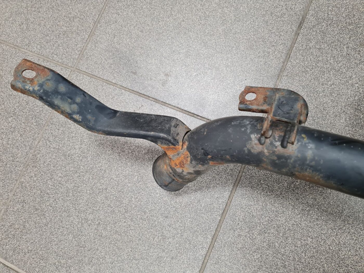 Interkulera caurule priekš TOYOTA COROLLA VERSO 2006 5 Interkulera caurule priekš TOYOTA COROLLA VERSO 2006