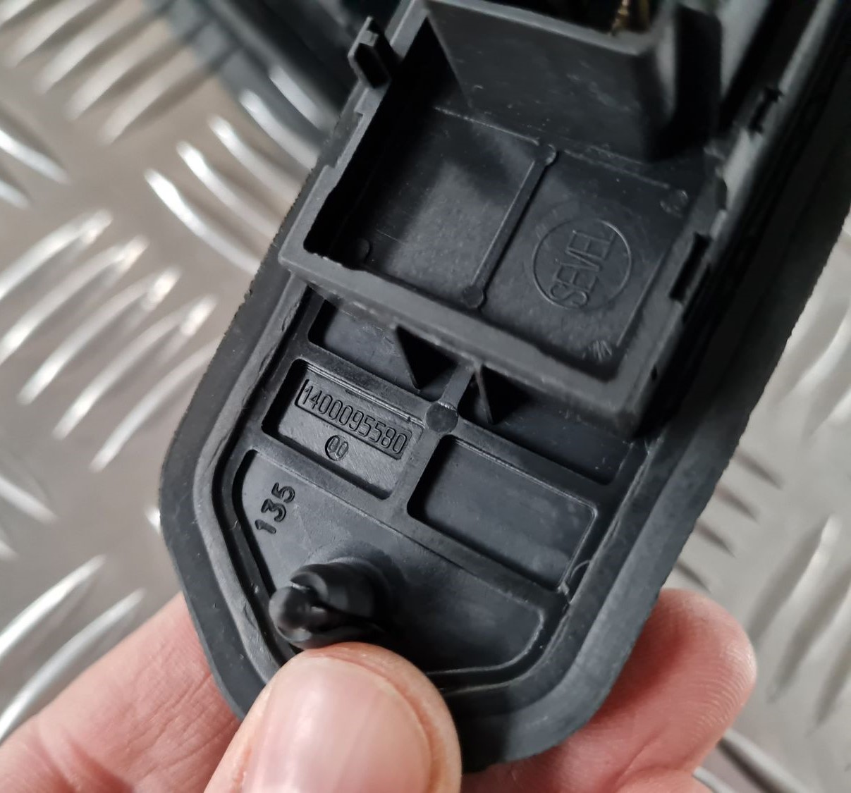 Durvju atvēršanas/aizvēršanas kontakts priekš CITROEN C8 2005