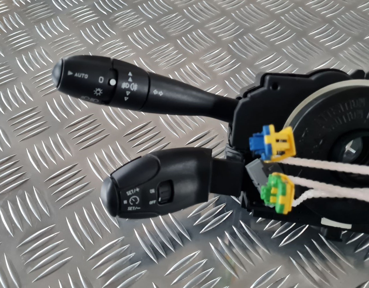 Stūres statnes slēdzis priekš CITROEN C8 2005 2 Stūres statnes slēdzis priekš CITROEN C8 2005