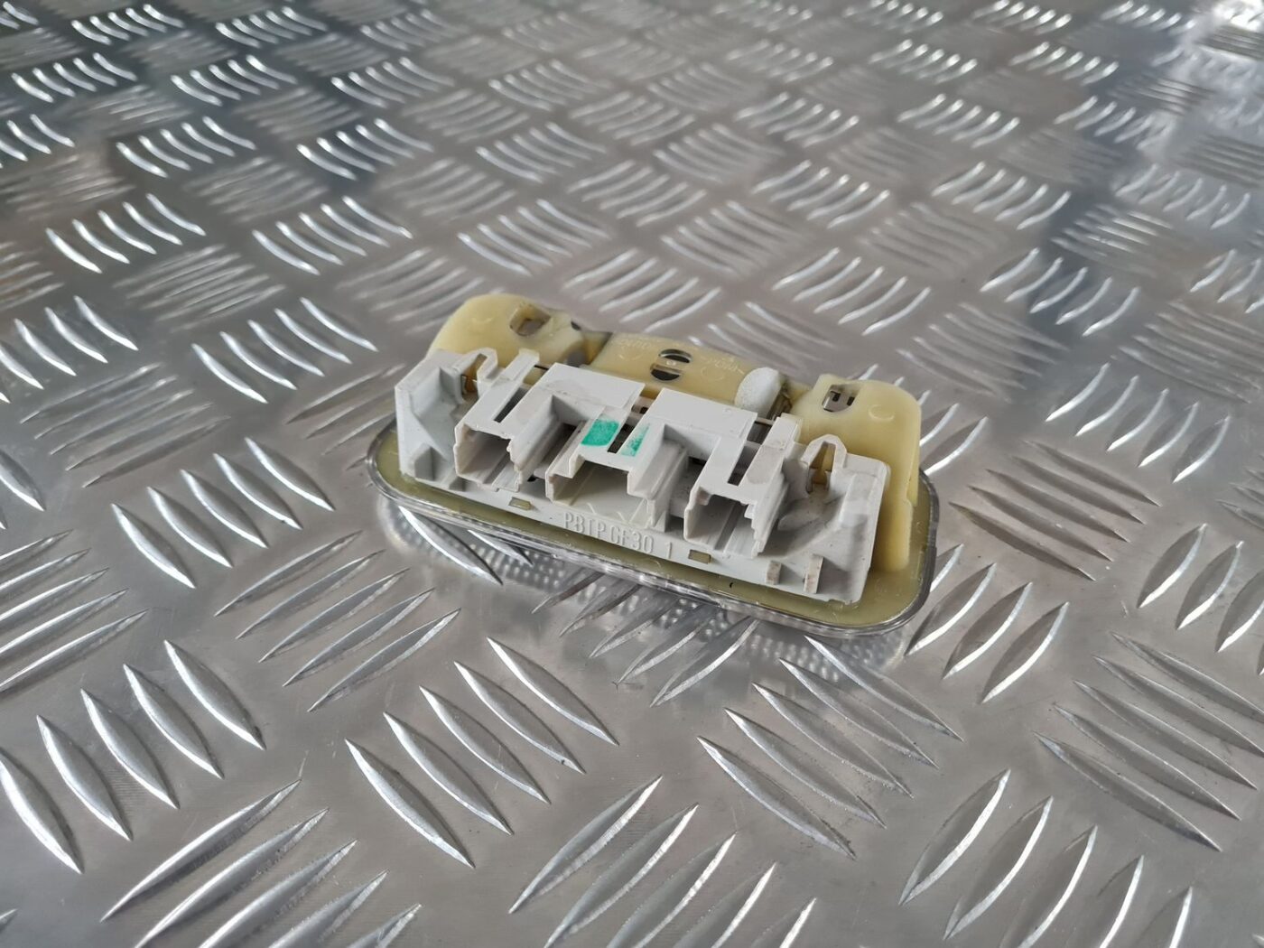 Priekšējo sēdvietu apgaismojums priekš CITROEN C8 2005 3 Priekšējo sēdvietu apgaismojums priekš CITROEN C8 2005