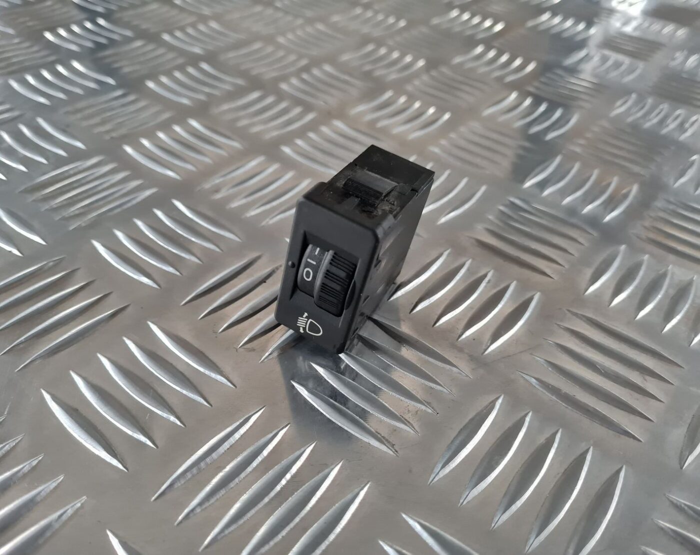 Lukturu augstuma regulēšanas poga priekš CITROEN C8 2005 1 Lukturu augstuma regulēšanas poga priekš CITROEN C8 2005