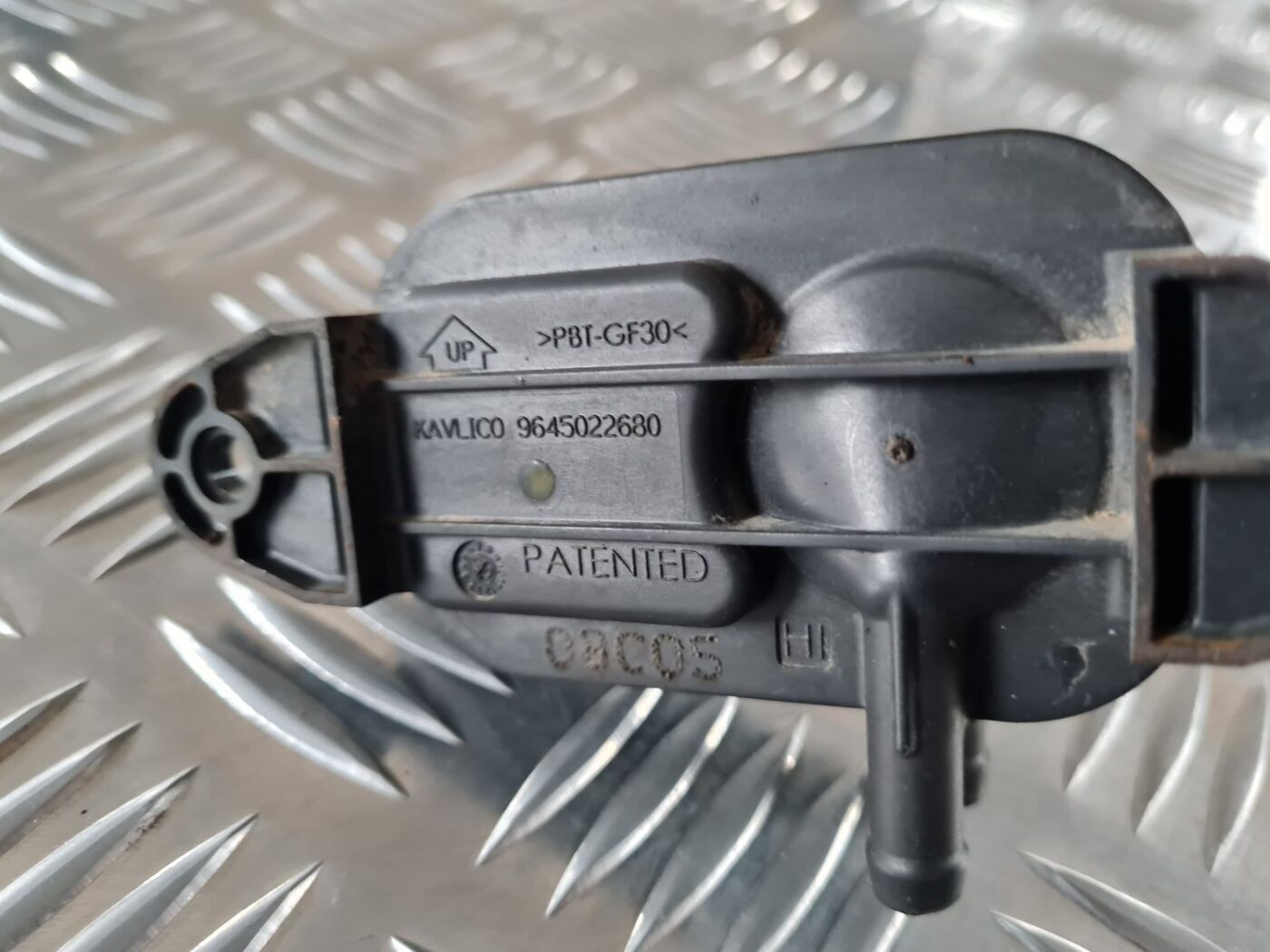 Izplūdes gāzu spiediena sensors priekš CITROEN C8 2005 2 Izplūdes gāzu spiediena sensors priekš CITROEN C8 2005