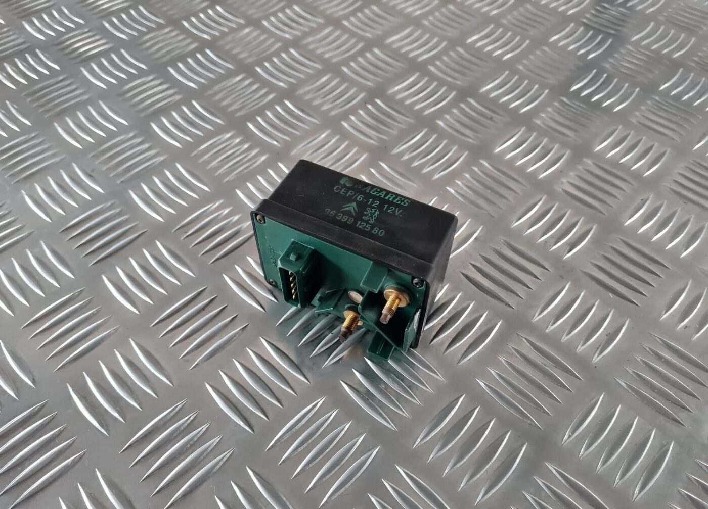 Kvēlsveču releja priekš CITROEN C8 2005 1 Kvēlsveču releja priekš CITROEN C8 2005