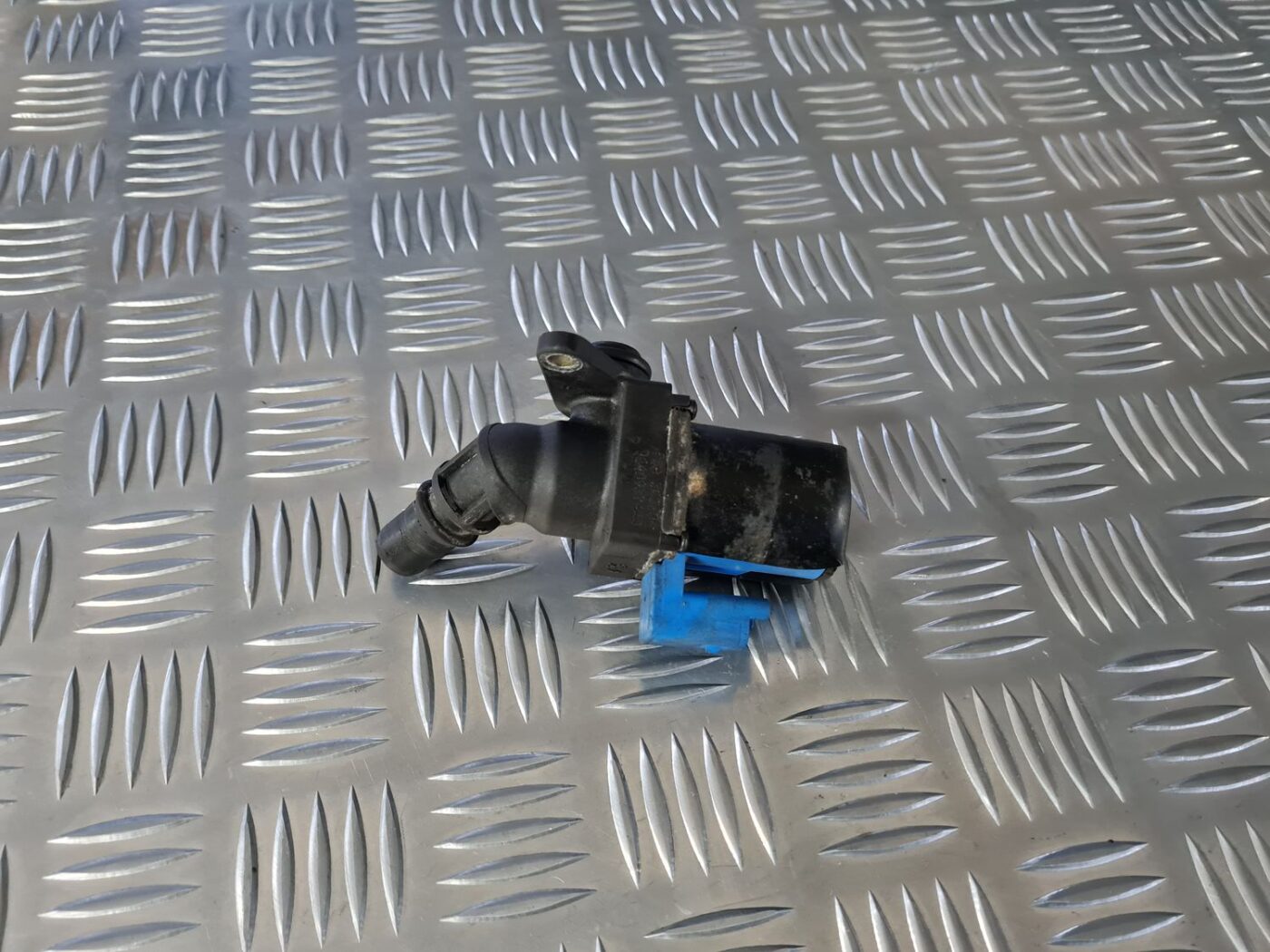 Papildus elektriskais ūdens sūknis priekš CITROEN C8 2005 2 Papildus elektriskais ūdens sūknis priekš CITROEN C8 2005