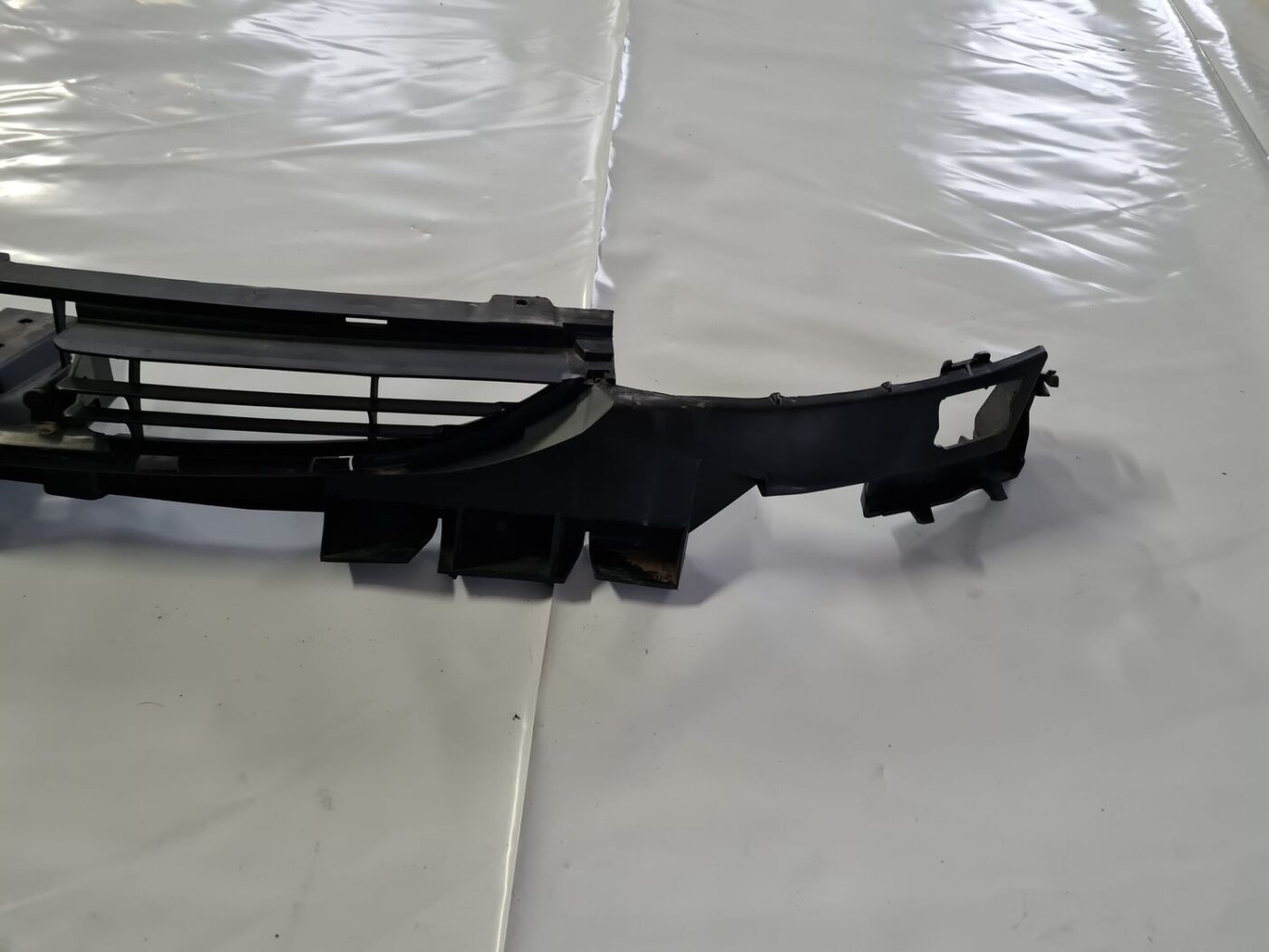 Radiatoru augšēja uzlika priekš CITROEN C8 2005 6 Radiatoru augšēja uzlika priekš CITROEN C8 2005