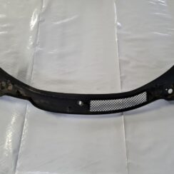 Vējstikla uzlikas (deflektora) režģis priekš CITROEN C8 2005