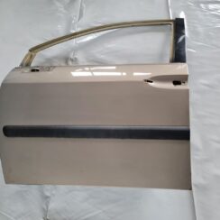 Priekšējās kreisās durvis priekš CITROEN C8 2005