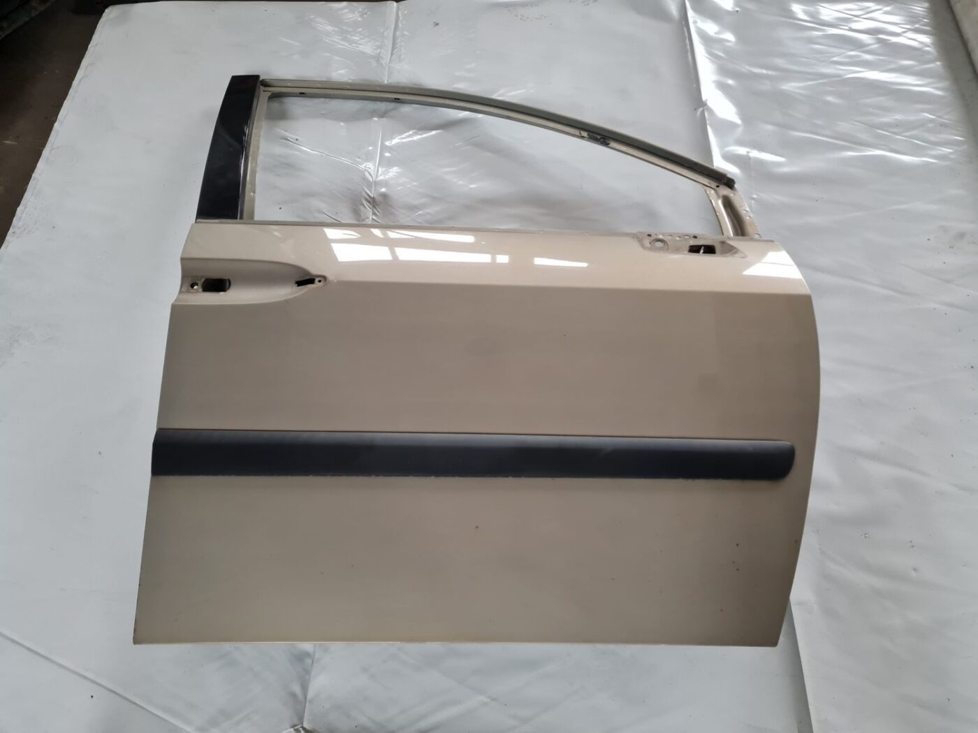 Priekšējās labās durvis priekš CITROEN C8 2005 1 Priekšējās labās durvis priekš CITROEN C8 2005