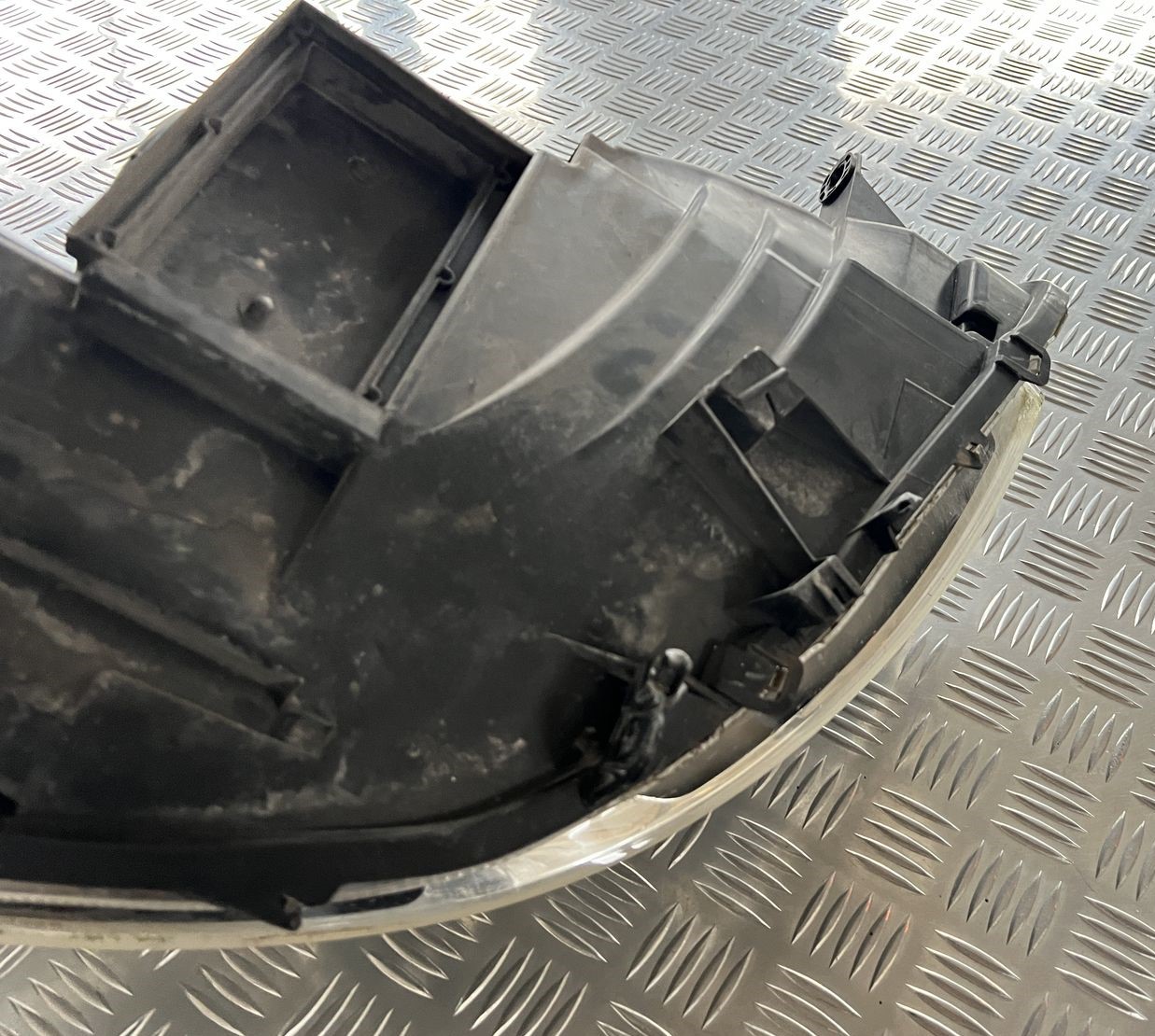 Priekšējais kreisais lukturis priekš CITROEN C8 2005 3 Priekšējais kreisais lukturis priekš CITROEN C8 2005