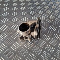 Droseļvārsts priekš OPEL INSIGNIA 2016