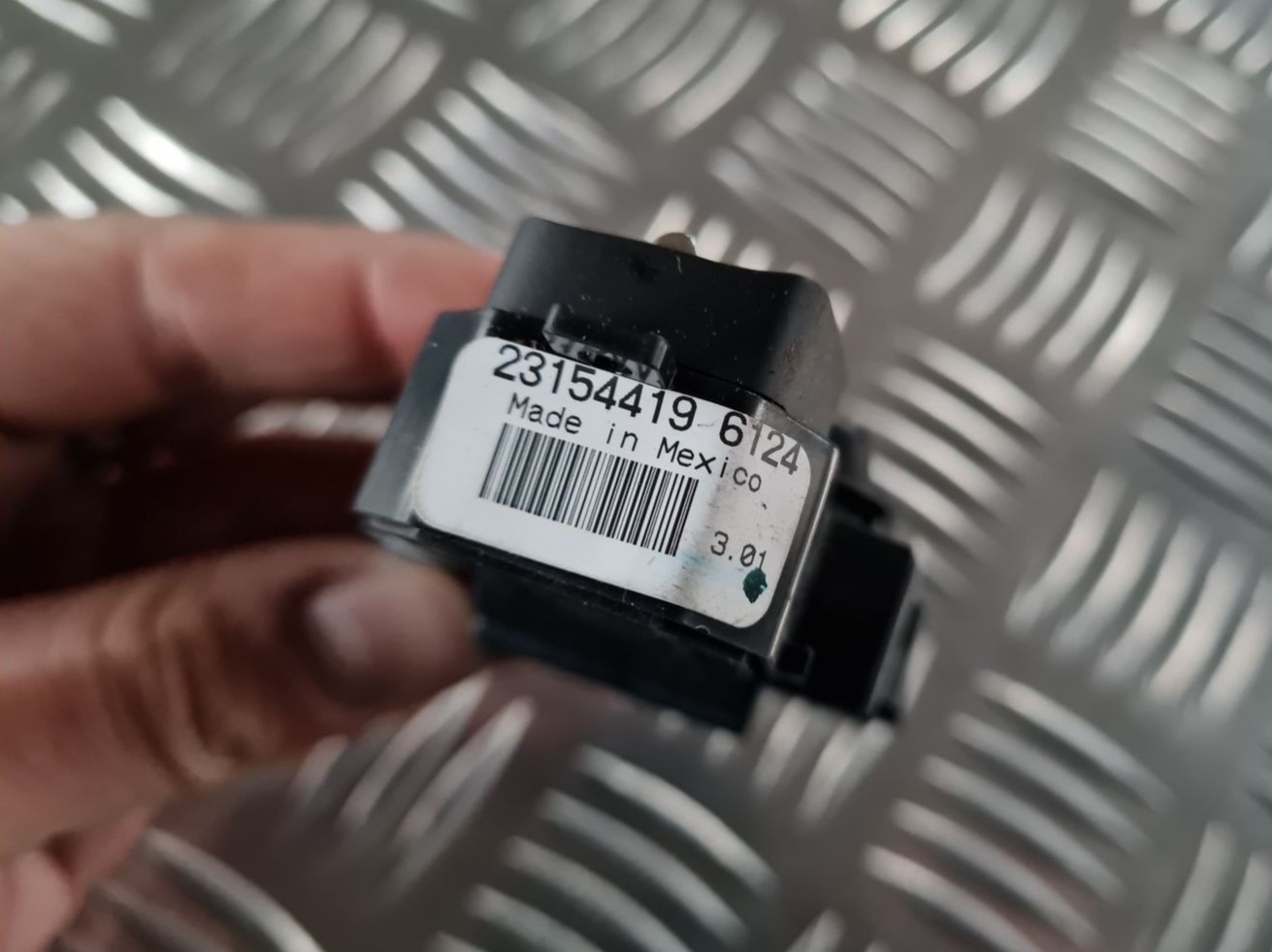 Stūres poga priekš OPEL INSIGNIA 2016 3 Stūres poga priekš OPEL INSIGNIA 2016