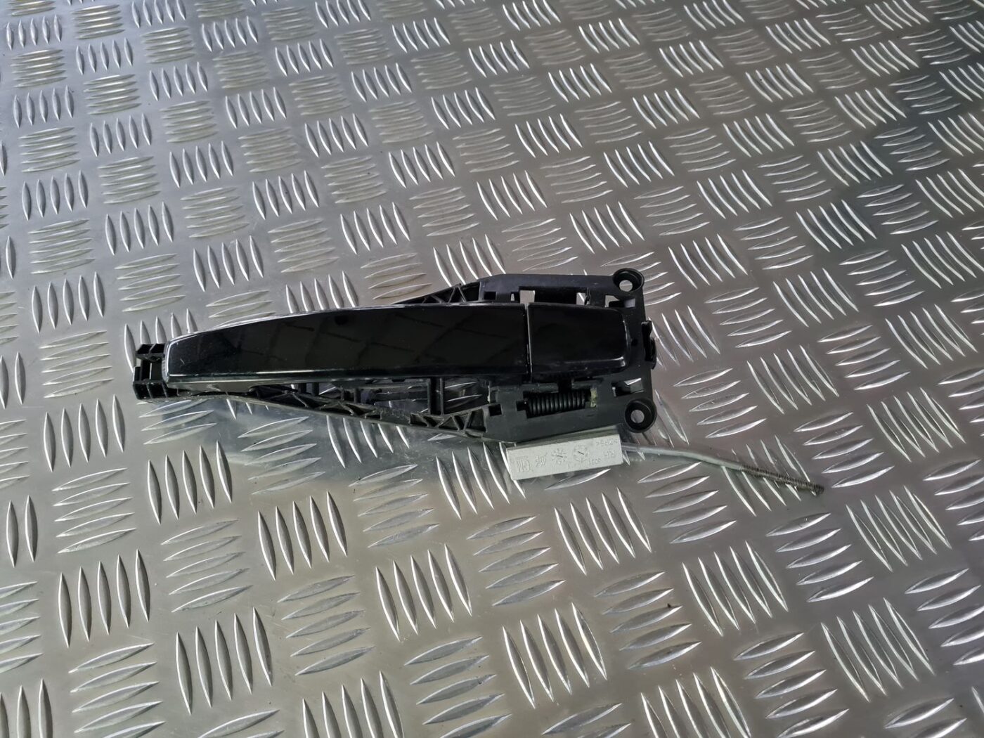 Aizmugurējāis labais durvju rokturis priekš OPEL INSIGNIA 2016