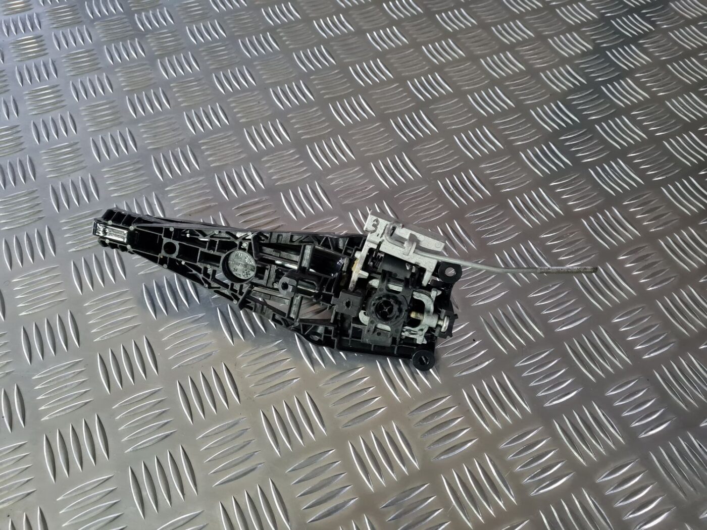 Aizmugurējāis labais durvju rokturis priekš OPEL INSIGNIA 2016