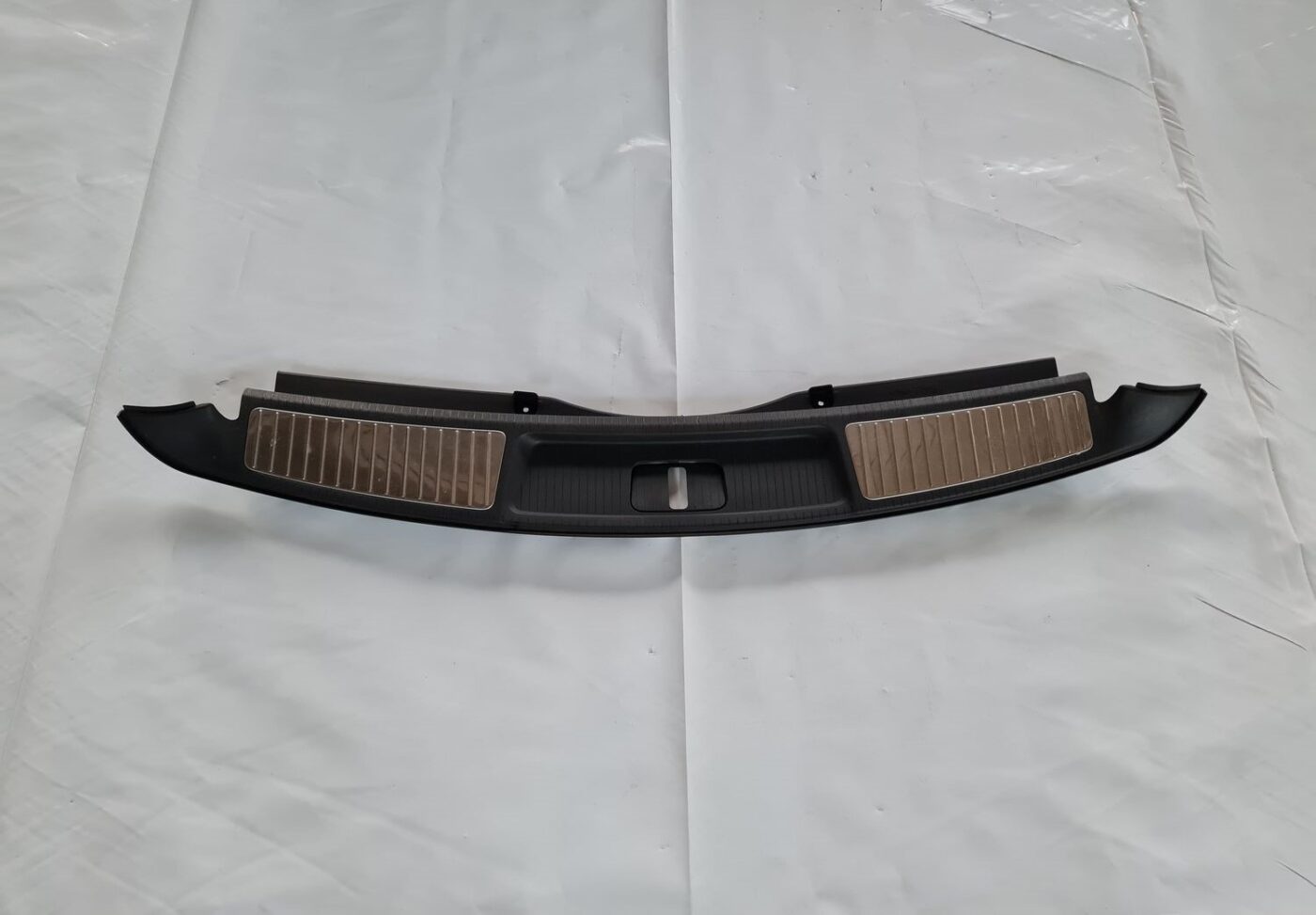 Bagažnieka nodalījuma sliekšņa uzlika priekš OPEL INSIGNIA 2016 1 Bagažnieka nodalījuma sliekšņa uzlika priekš OPEL INSIGNIA 2016