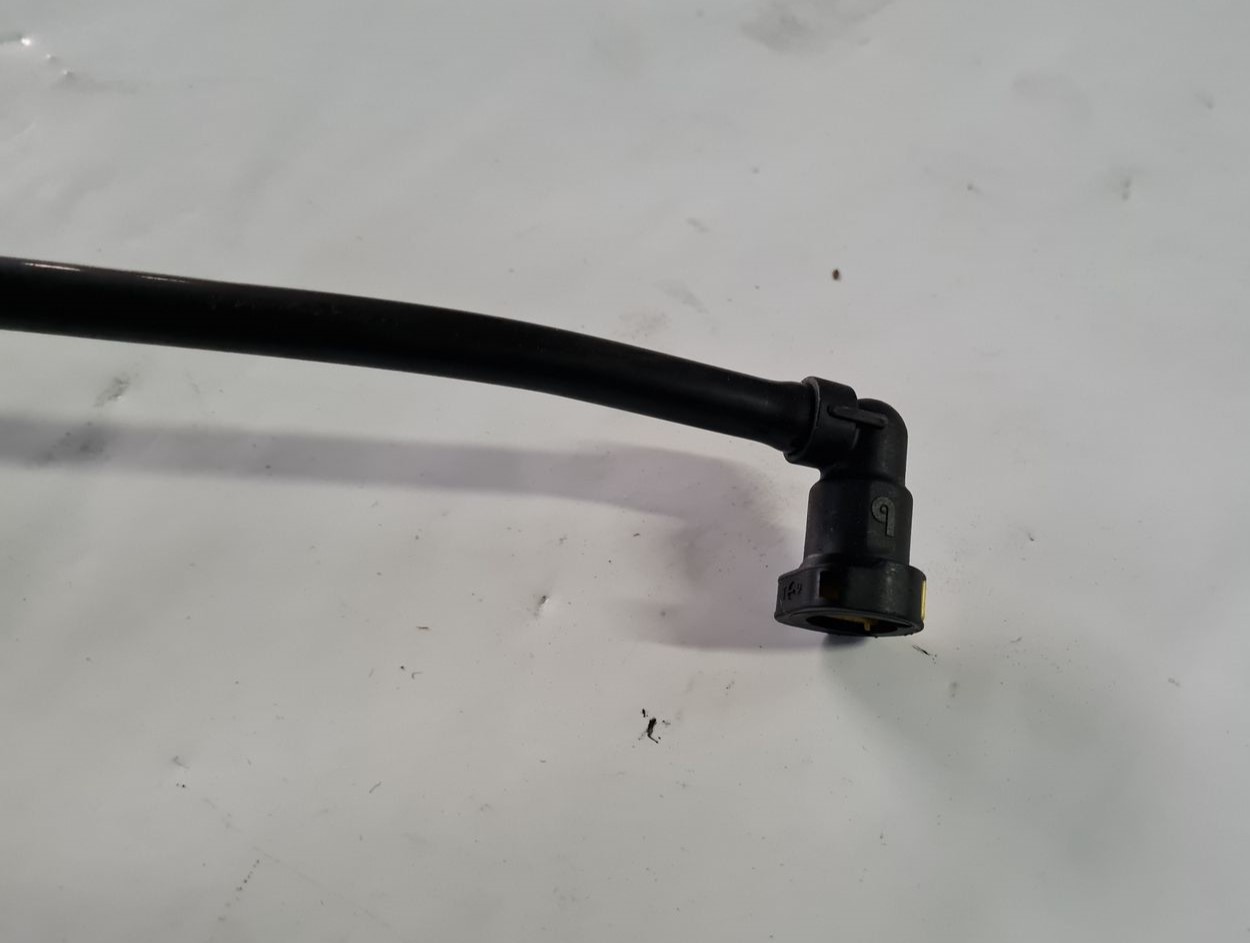 Degvielas caurule priekš OPEL INSIGNIA 2016