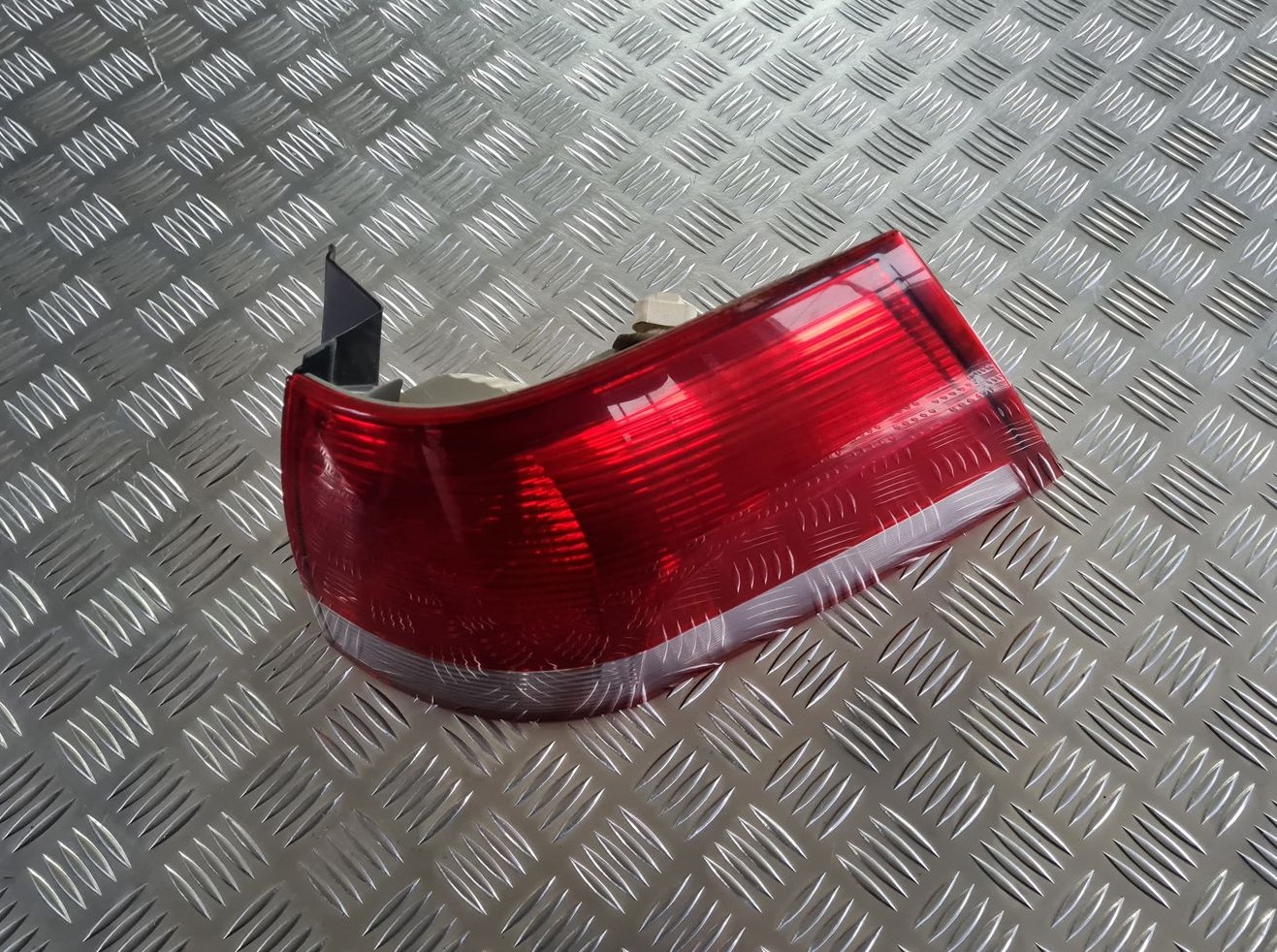 Aizmugurējais labais lukturis priekš OPEL VECTRA C 2008 5 Aizmugurējais labais lukturis priekš OPEL VECTRA C 2008