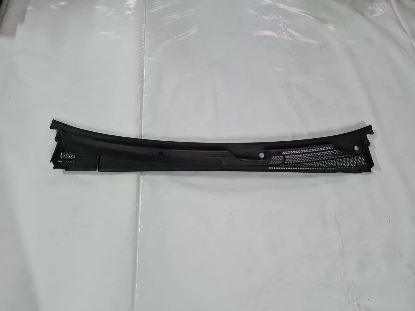 Vējstikla uzlikas (deflektora) režģis priekš OPEL VECTRA C 2008 1 Vējstikla uzlikas (deflektora) režģis priekš OPEL VECTRA C 2008