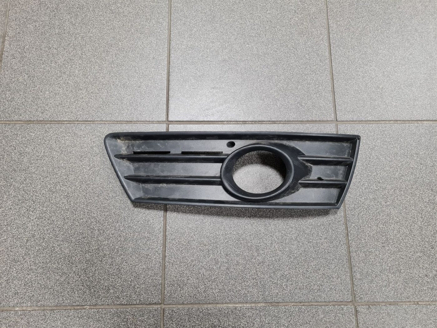 Miglas luktura reste, pa labi priekš VW PASSAT CC 2009 1 Miglas luktura reste, pa labi priekš VW PASSAT CC 2009