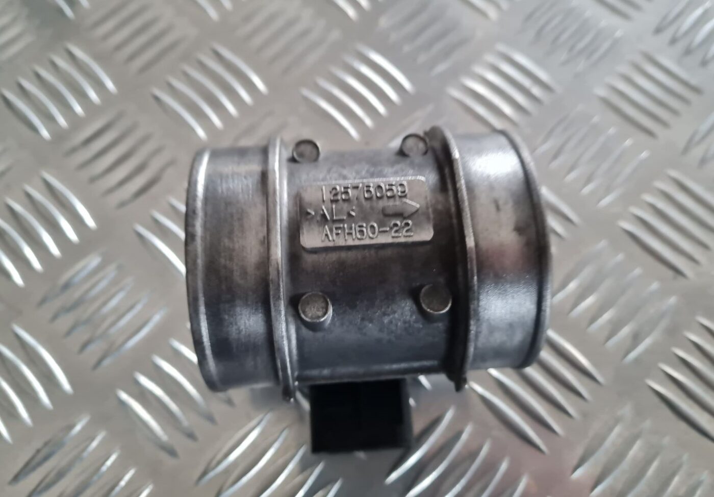 Gaisa plūsmas mērītājs priekš OPEL VECTRA C 2002 2 Gaisa plūsmas mērītājs priekš OPEL VECTRA C 2002