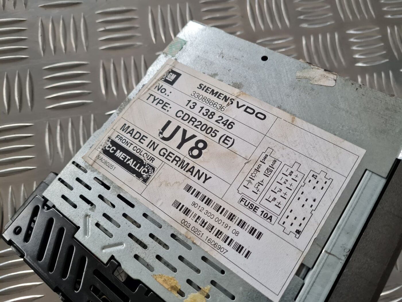 CD/DVD/Navigācijas bloks priekš OPEL VECTRA C 2002 2 CD/DVD/Navigācijas bloks priekš OPEL VECTRA C 2002