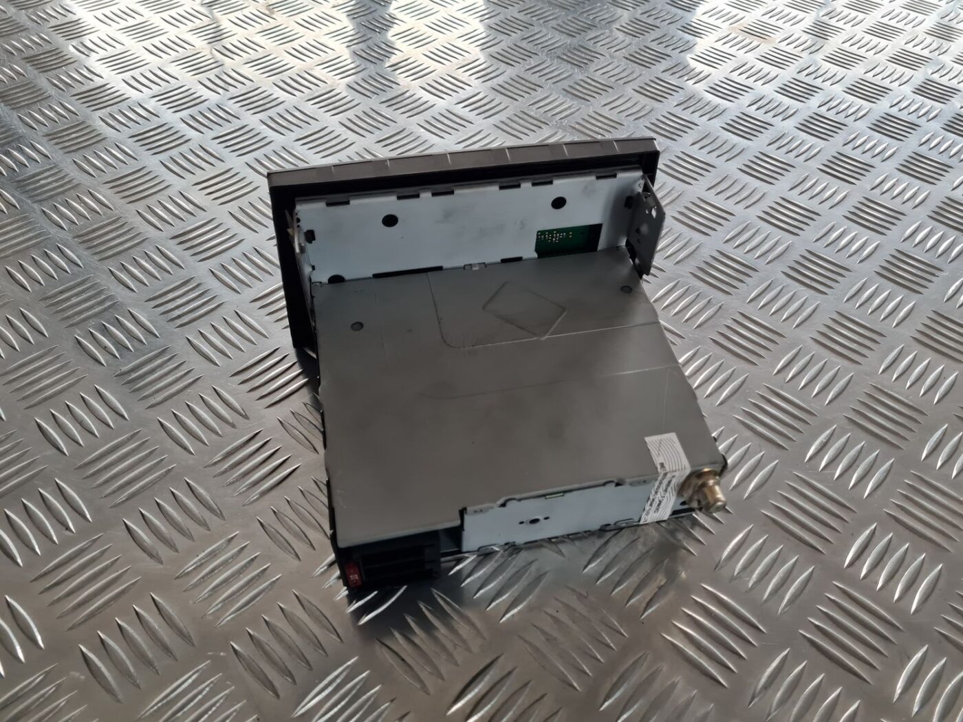 CD/DVD/Navigācijas bloks priekš OPEL VECTRA C 2002 5 CD/DVD/Navigācijas bloks priekš OPEL VECTRA C 2002