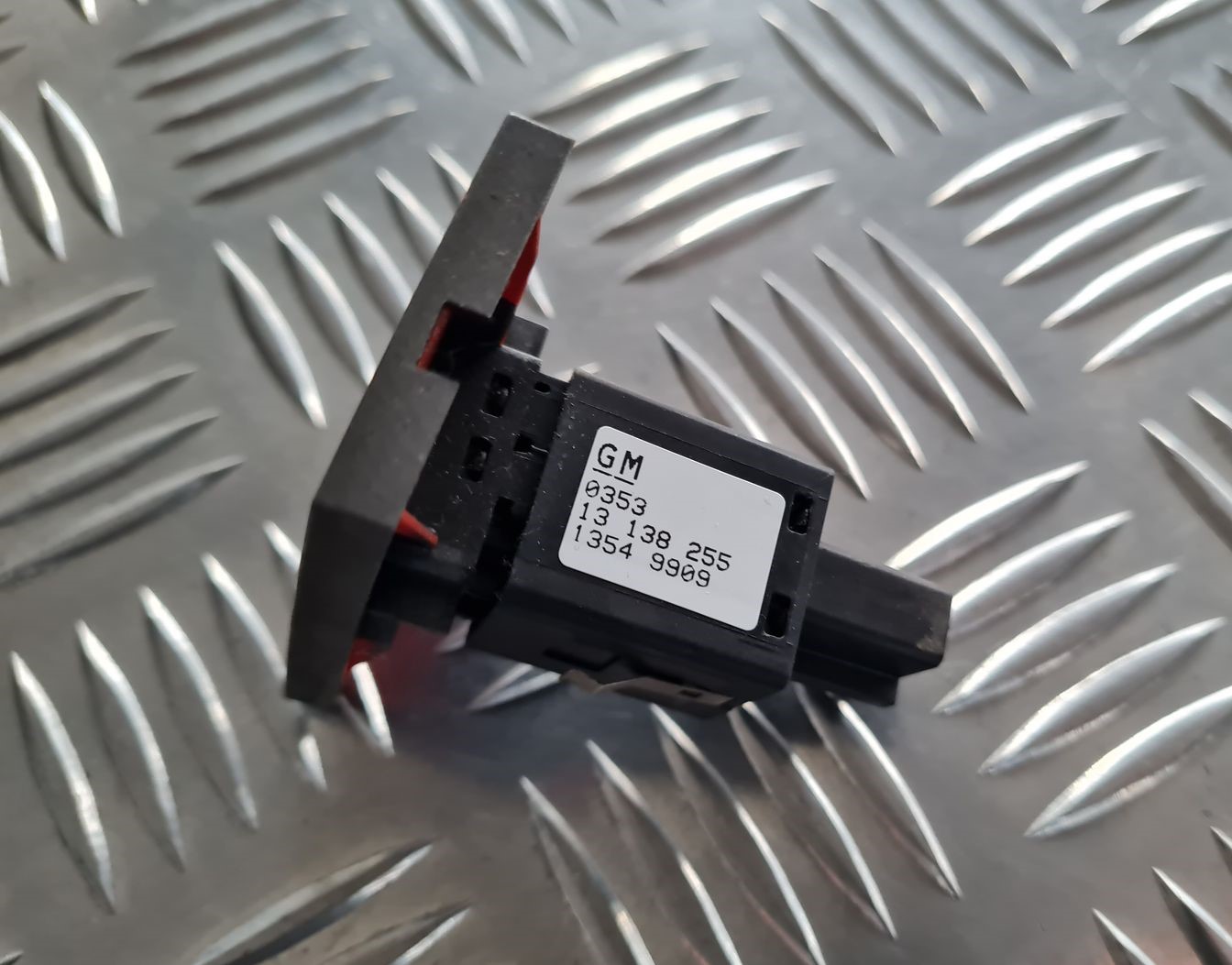 Trauksmes poga priekš OPEL VECTRA C 2002 3 Trauksmes poga priekš OPEL VECTRA C 2002