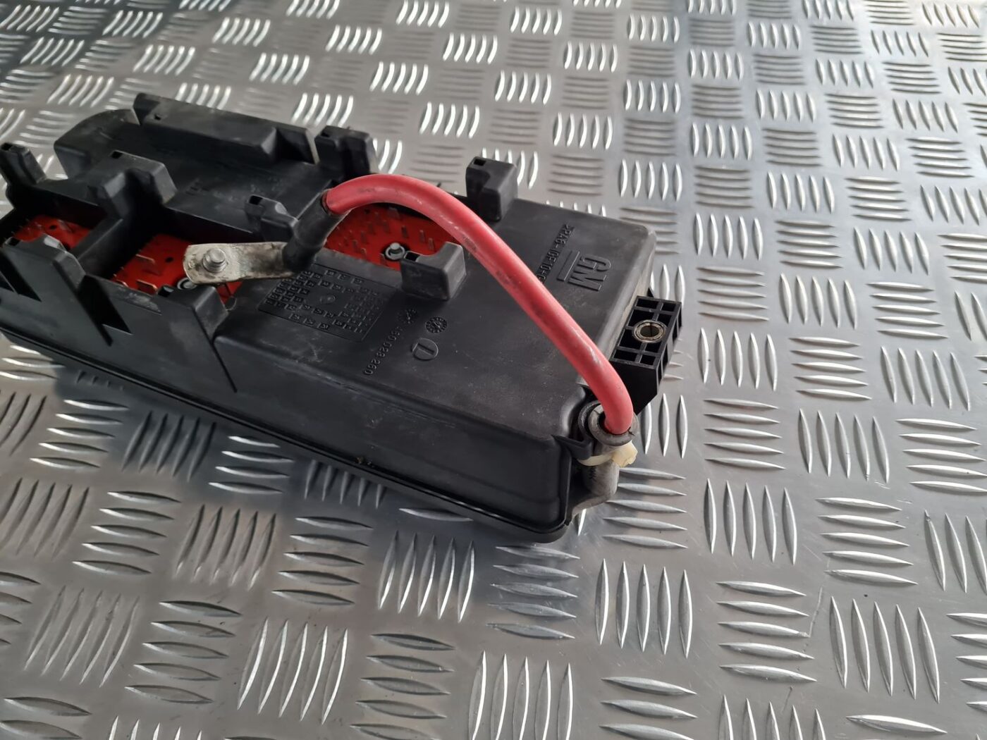 Drošinātāju bloks priekš OPEL VECTRA C 2002 3 Drošinātāju bloks priekš OPEL VECTRA C 2002