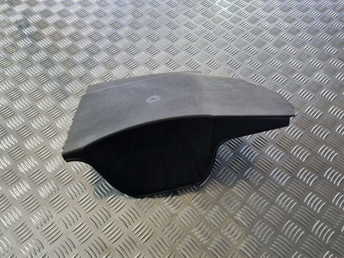 Akumulatora vāks priekš OPEL VECTRA C 2002