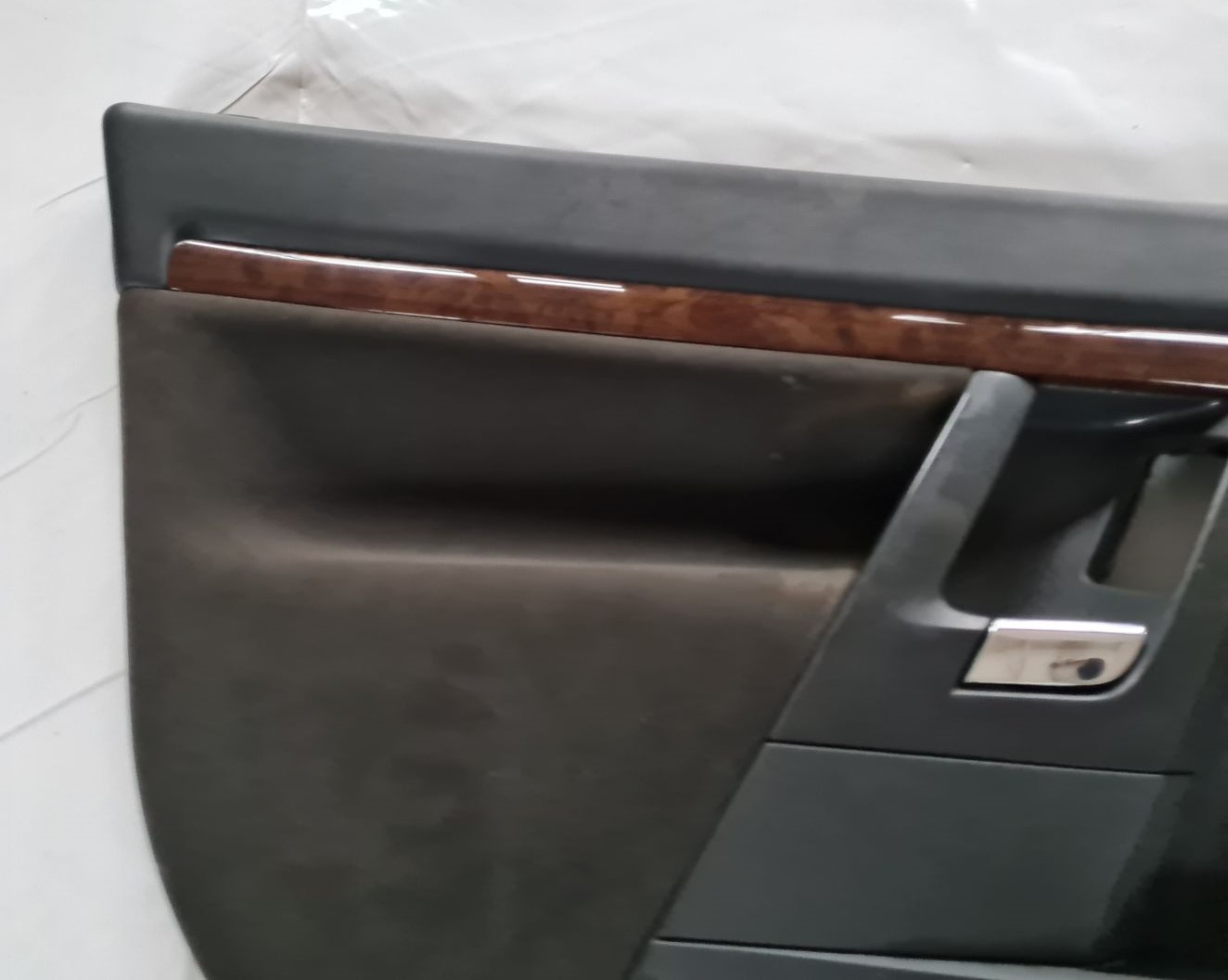 Priekšējo kreiso durvju apdare priekš OPEL VECTRA C 2002 5 Priekšējo kreiso durvju apdare priekš OPEL VECTRA C 2002